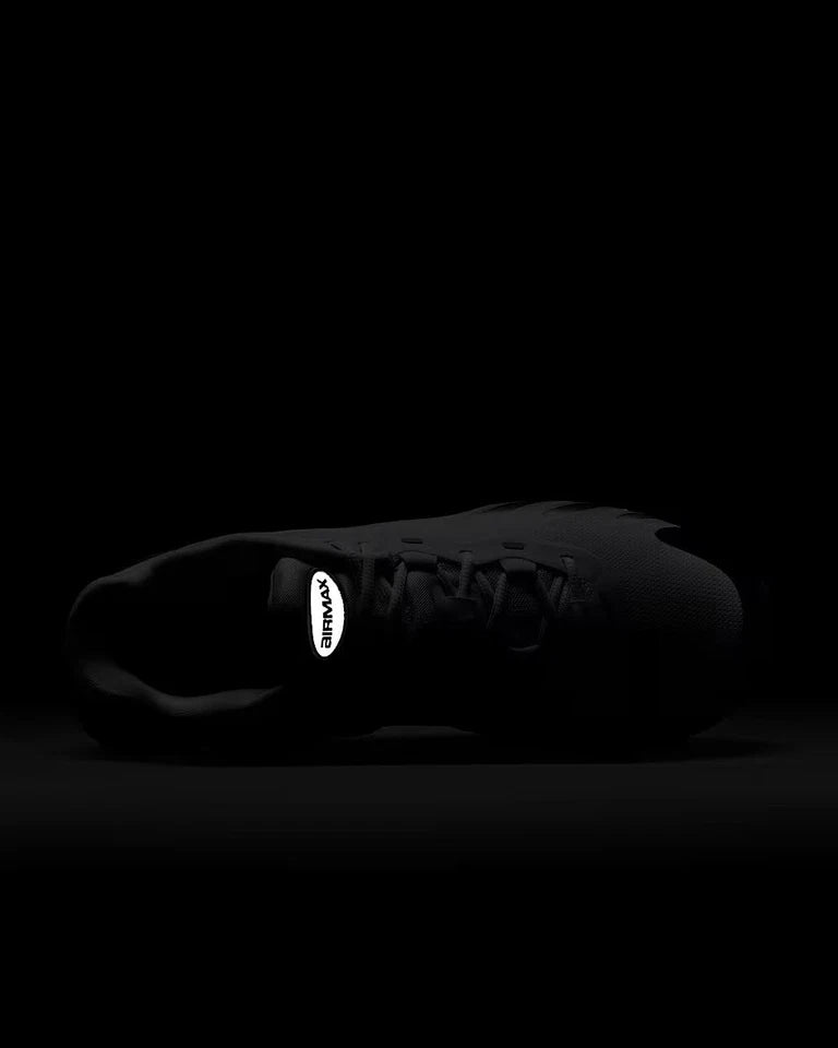 Air Max DN8 'White Black Pine Green'